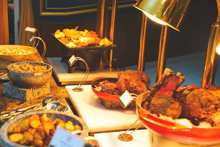 Ẩm thực tinh hoa – từ buffet sáng đến nhà hàng cao cấp – Review Khách Sạn La Vela Sài Gòn – Nghỉ Dưỡng 5 Sao Quận 3 (6)