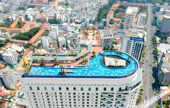 Vị trí vàng giữa lòng Sài Gòn – Review Khách Sạn La Vela Sài Gòn – Nghỉ Dưỡng 5 Sao Quận 3 (2)