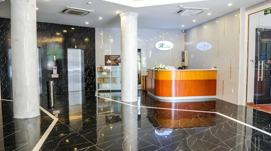 Dịch vụ 3 sao, nhưng phục vụ chẳng kém gì khách sạn 4-5 sao – Review Khách sạn C Central Hotel – giữa lòng Sài Gòn