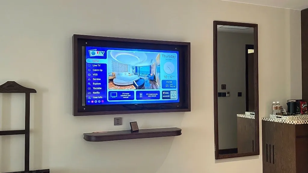 Tivi khách sạn: chọn TV chuyên dụng Samsung, LG cho phòng
