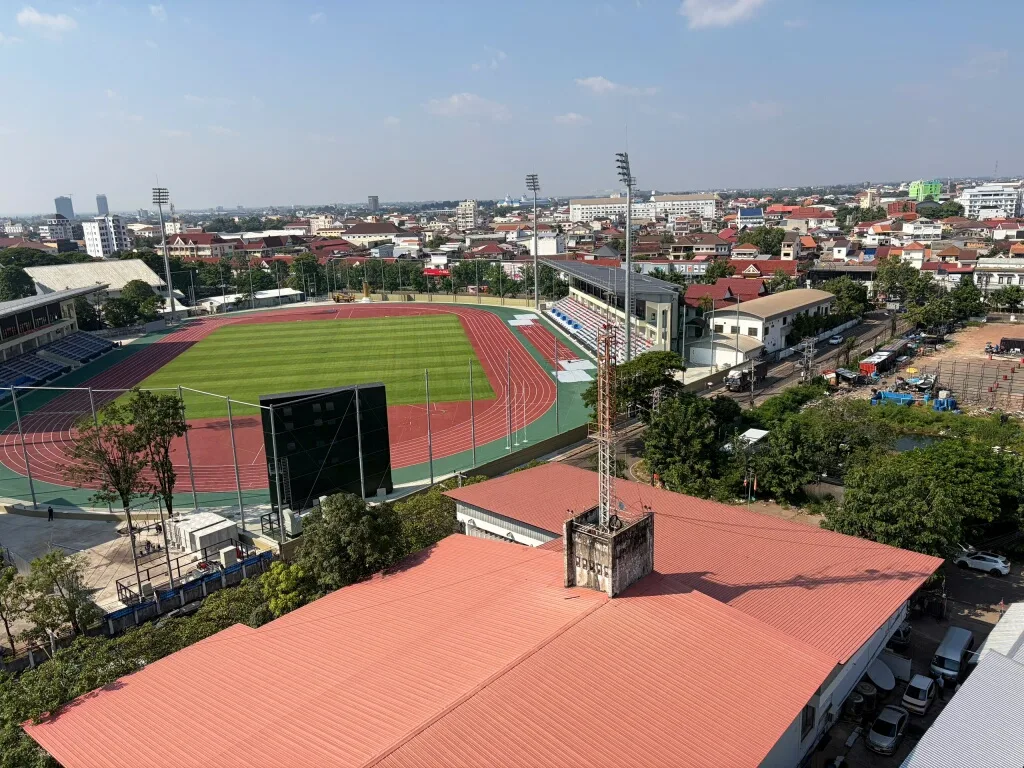 Trung tâm Vientiane nhìn từ VP Sisaked Hotel, ảnh chụp trong đợt ITVmax triển khai IPTV